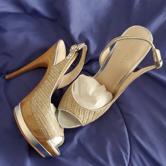 Beautiful platform slingback sandals - Picture 2 of 3